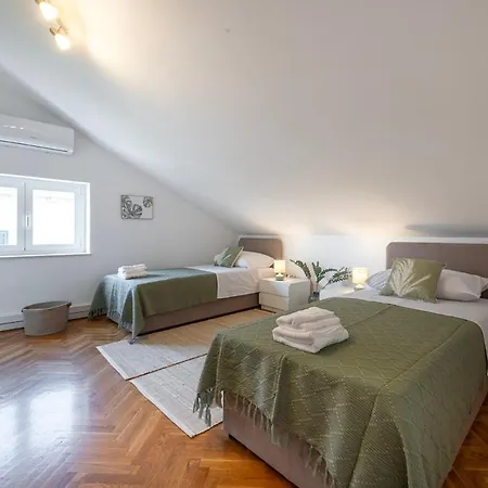 Keta Seaview Parking Apartament
