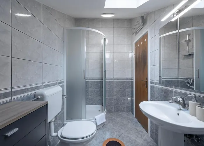 Keta Seaview Parking